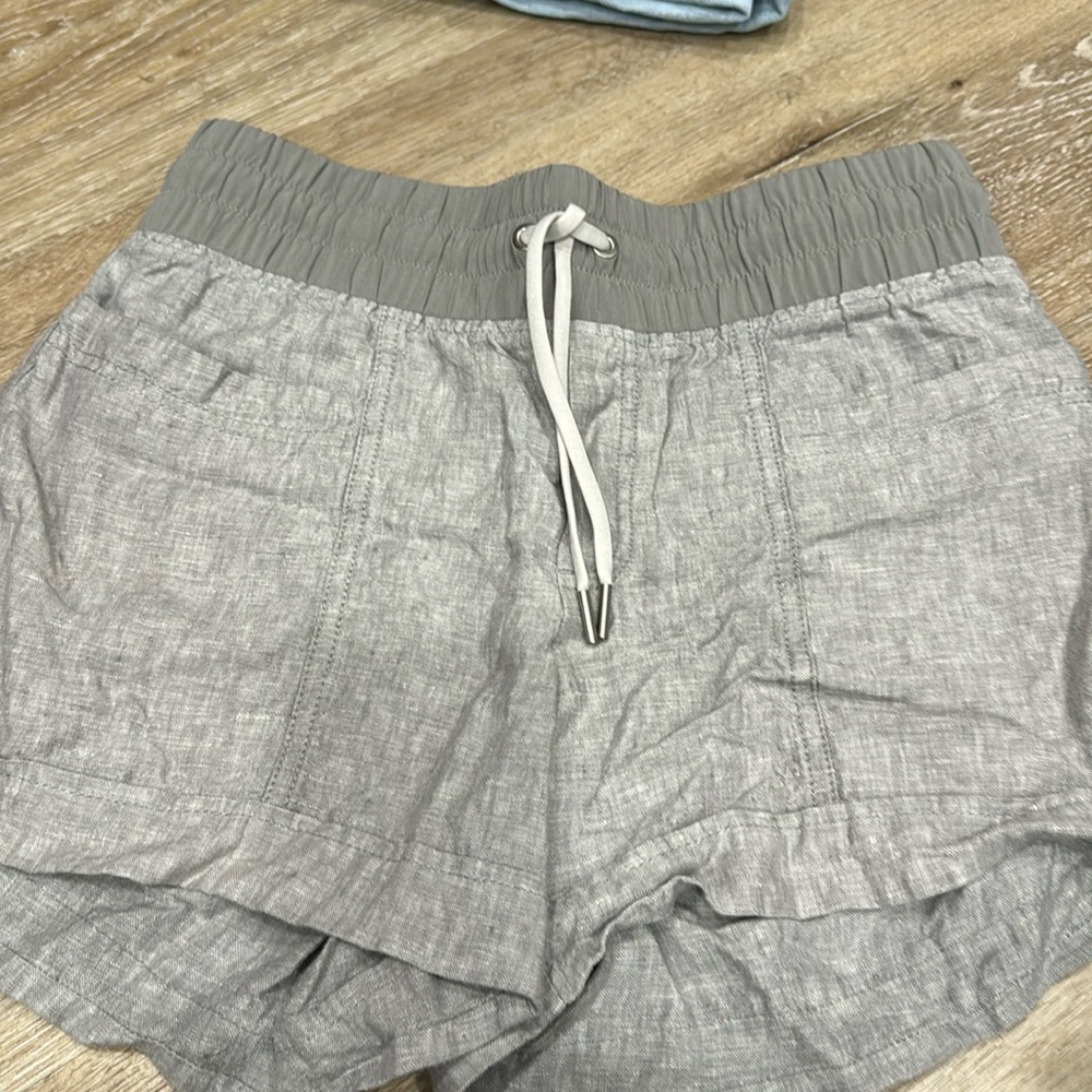 Athleta linen shorts